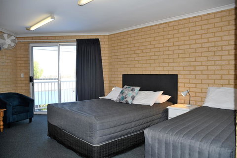 Kalbarri Seafront Villas - Accommodation Mooloolaba 11