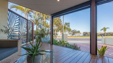Starboard Views Kalbarri - River Front Apartment - Accommodation Mooloolaba 1