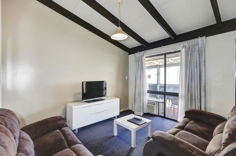 West Beach Lagoon 123 - Location & Views!!! - Accommodation Mooloolaba 6