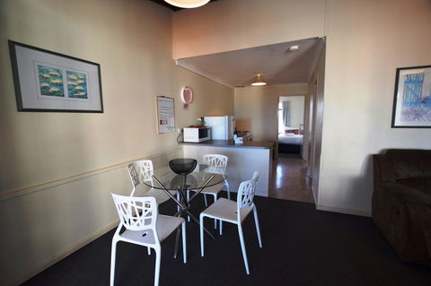 West Beach Lagoon 123 - Location & Views!!! - Accommodation Mooloolaba 7
