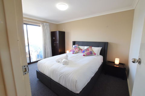 West Beach Lagoon 123 - Location & Views!!! - Accommodation Mooloolaba 3
