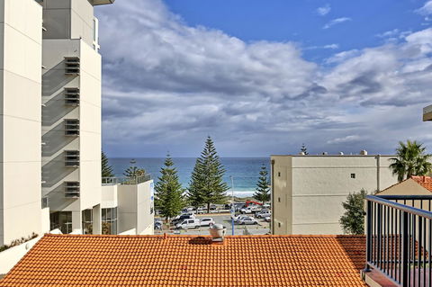 West Beach Lagoon 123 - Location & Views!!! - Accommodation Mooloolaba 13