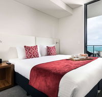 Ramada by Wyndham VetroBlu Scarborough Beach - Accommodation Mooloolaba