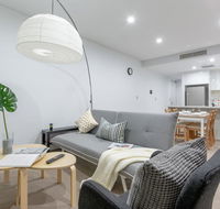 Inner City Stylish apt Walk to Green Square - Accommodation Mooloolaba