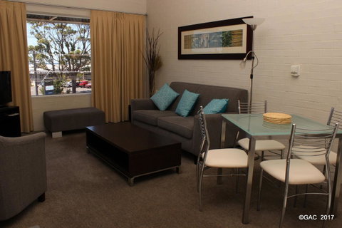 Mollymook Cove Apartments - Accommodation Mooloolaba 3