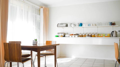 Almond Inn - Accommodation Mooloolaba 8