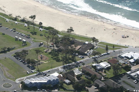 Breakers Apartments - Accommodation Mooloolaba 17