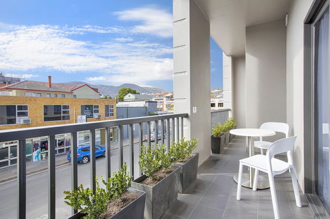 CH Boutique Hotel & Apartments, Ascend Hotel Collection - Accommodation Mooloolaba 14