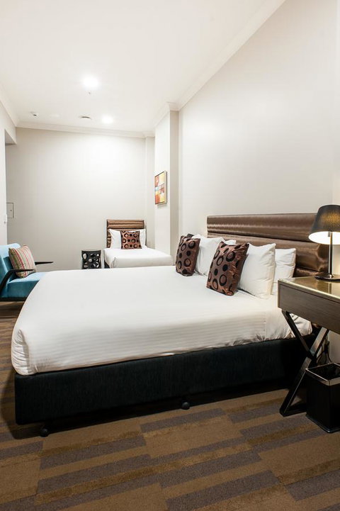 57Hotel - Accommodation Mooloolaba 2