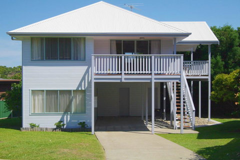 Anglesea, 17 Hodgson Street - Accommodation Mooloolaba 0