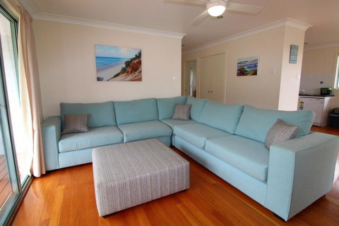 Anglesea, 17 Hodgson Street - Accommodation Mooloolaba 1