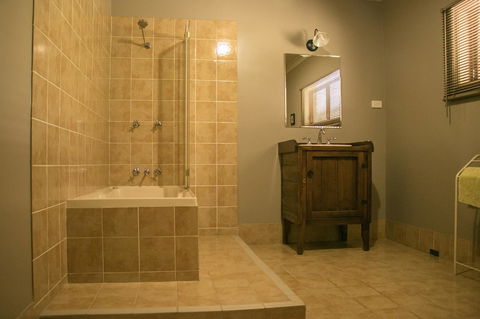 Ironstone Estate Lovedale - Accommodation Mooloolaba 10