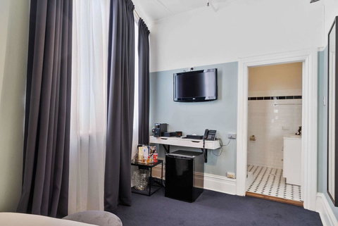 Hotel Harry, Ascend Hotel Collection - Accommodation Mooloolaba 29
