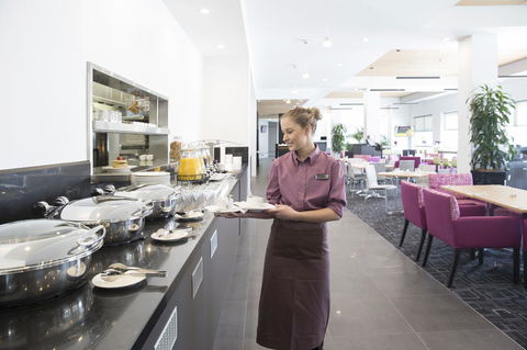 Mercure Newcastle Airport - Accommodation Mooloolaba 12