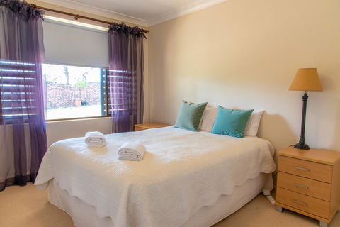Belmont - Accommodation Mooloolaba 8