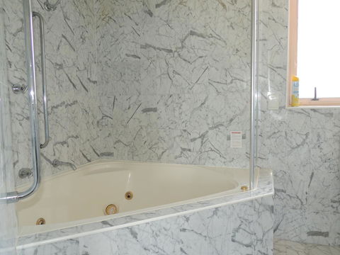 Charlesworth Bay Beach Resort - Accommodation Mooloolaba 5