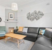 Seaspray - Manly beach apartment close to the sand - Accommodation Mooloolaba