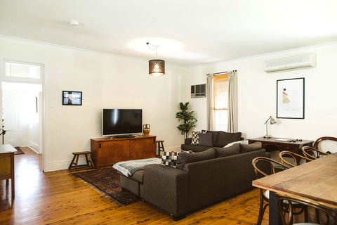 Morpeth Cottage - Accommodation Mooloolaba 2