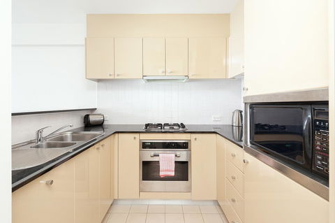 Waterfront Apartment On Sydney Harbour - Accommodation Mooloolaba 8