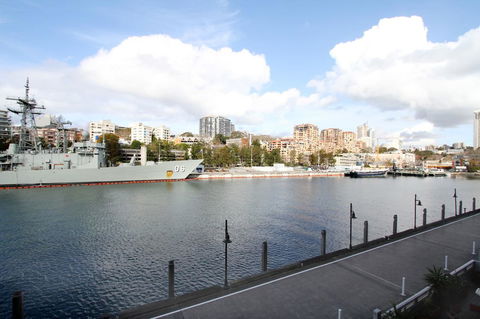 Waterfront Apartment On Sydney Harbour - Accommodation Mooloolaba 12