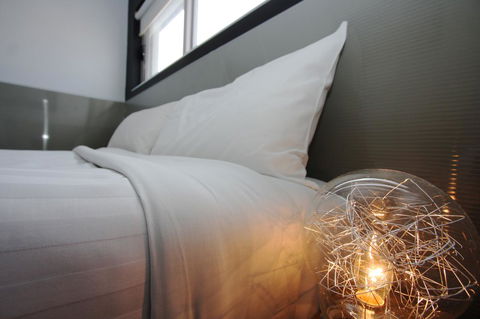 Honeysuckle Executive Apartments - Accommodation Mooloolaba 23