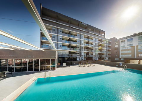 Honeysuckle Executive Apartments - Accommodation Mooloolaba 7