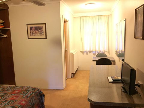 Cooma Motor Lodge Motel - Accommodation Mooloolaba 23