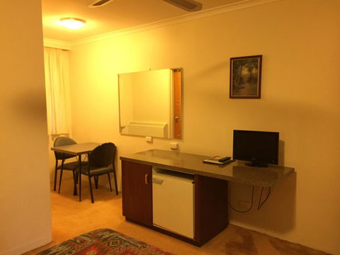 Cooma Motor Lodge Motel - Accommodation Mooloolaba 24