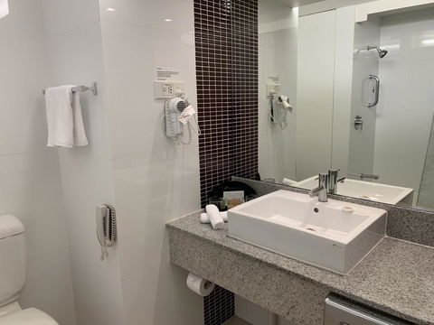 The Sydney Boulevard Hotel - Accommodation Mooloolaba 5