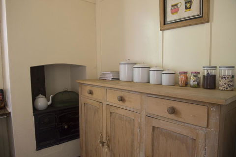 Hillview Heritage Hotel - Accommodation Mooloolaba 3