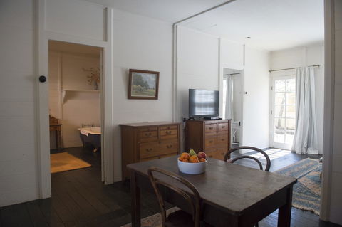 Hillview Heritage Hotel - Accommodation Mooloolaba 14