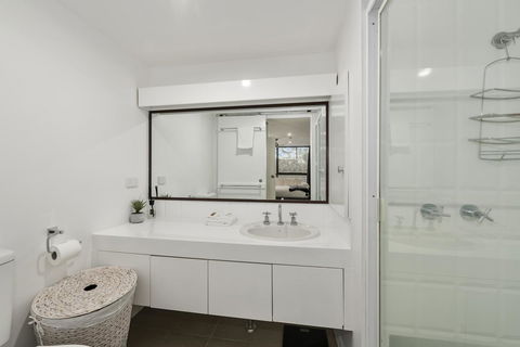 Pacific Towers Beach Resort - Accommodation Mooloolaba 2