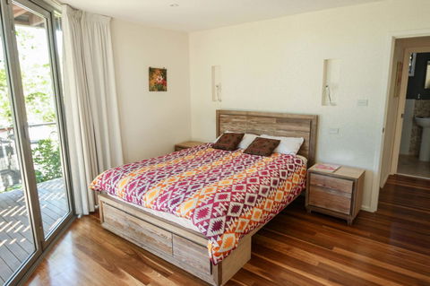 Valla's Beach House - Accommodation Mooloolaba 17