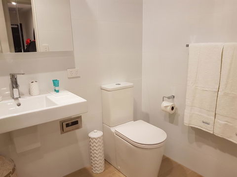 Arena Luxury Beachfront Apartment - Accommodation Mooloolaba 30