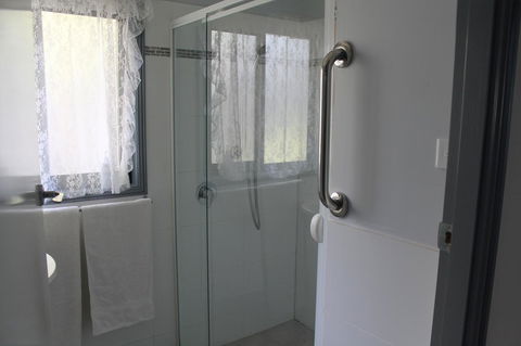 Ducati\'s B And B - Accommodation Mooloolaba 10