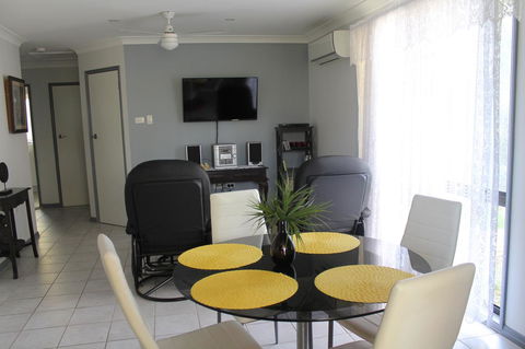 Ducati\'s B And B - Accommodation Mooloolaba 13