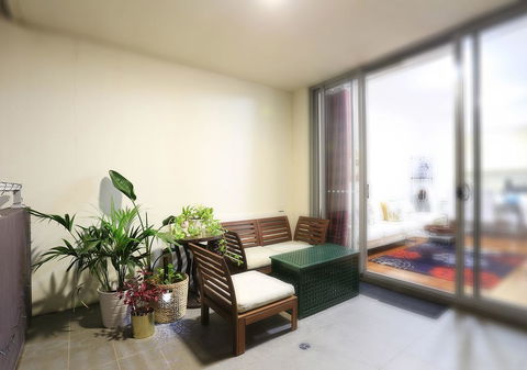 Sydney Apartment Close To Airport & CBD - Accommodation Mooloolaba 12