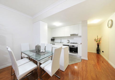 Sydney Apartment Close To Airport & CBD - Accommodation Mooloolaba 15