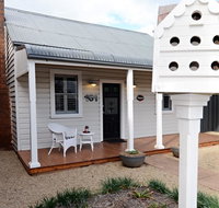 Thelma's Temora - Accommodation Mooloolaba