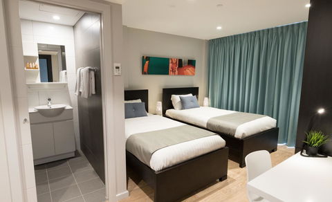 Studio 8 Residences - Adults Only - Accommodation Mooloolaba 2