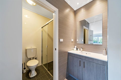 Carlton Suites - Accommodation Mooloolaba 3