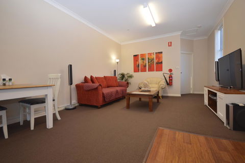 The Old Saddlery - Accommodation Mooloolaba 1