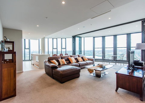 180Â° Water View Three Bedroom (wooden Furniture) - Accommodation Mooloolaba 0