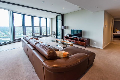 180Â° Water View Three Bedroom (wooden Furniture) - Accommodation Mooloolaba 24