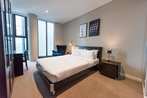 180Â° Water View Three Bedroom (wooden Furniture) - Accommodation Mooloolaba 9