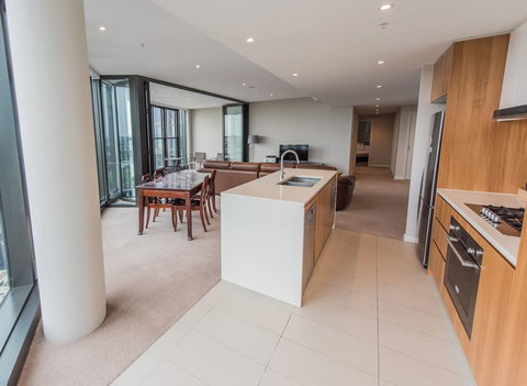 180Â° Water View Three Bedroom (wooden Furniture) - Accommodation Mooloolaba 25