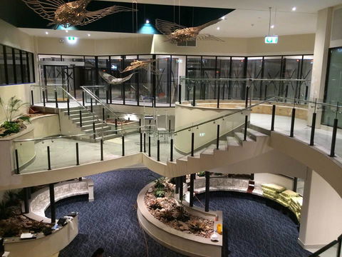 Nomikis\'On The Avenue - Accommodation Mooloolaba 11