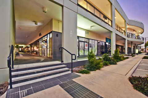 Nomikis\'On The Avenue - Accommodation Mooloolaba 8