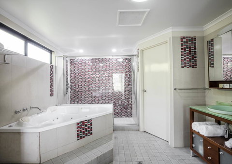Mercure Darwin Airport Resort - Accommodation Mooloolaba 11