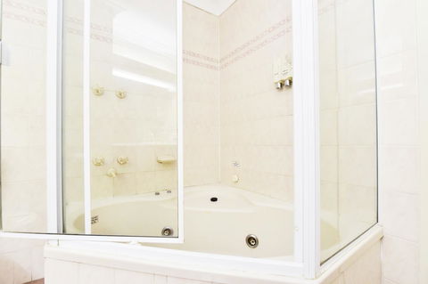 Diplomat Hotel Alice Springs - Accommodation Mooloolaba 28